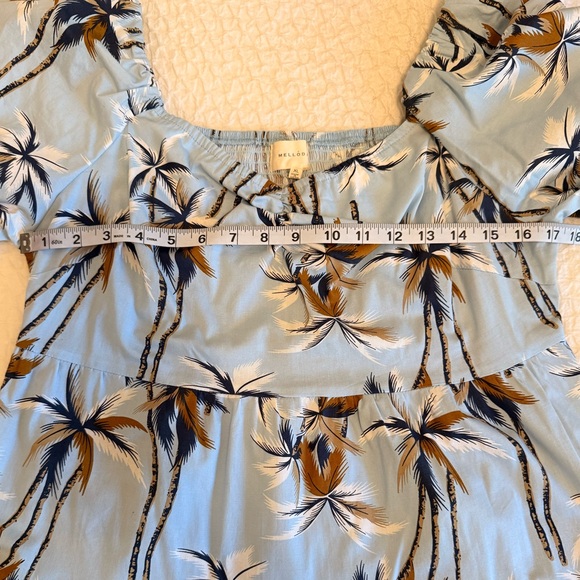 Melloday Light Blue Palm Print Puff Sleeve Dress with Pockets — Size XL - Picture 5 of 10